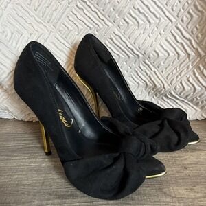 Privileged Valencia Faux Suede Heel Size 6.5 Black Gold Pointed Toe Bow Stiletto